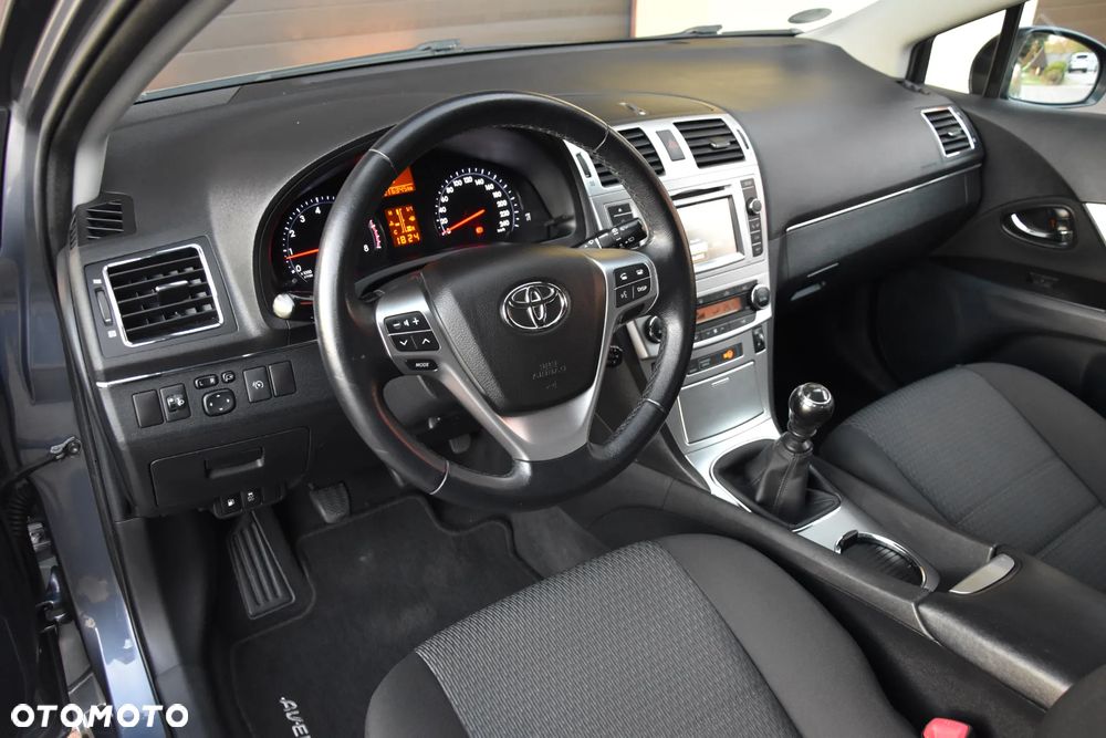 Toyota Avensis 1.8 Edition - 19