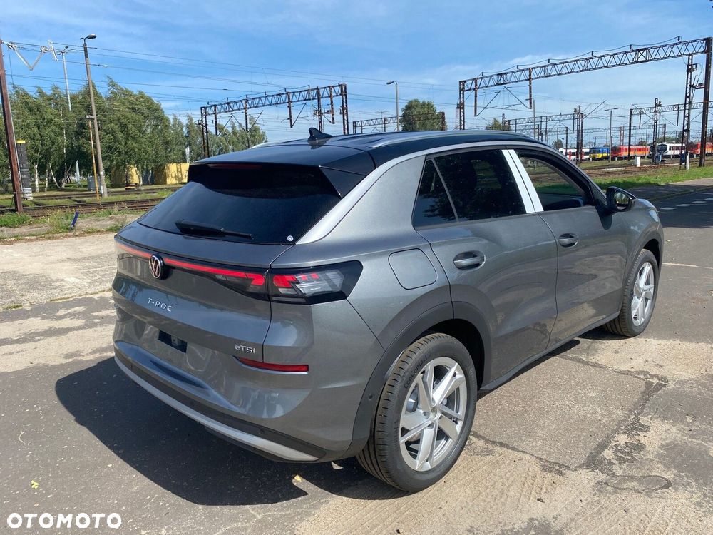Volkswagen T-Roc 1.5 eTSI Style DSG - 6
