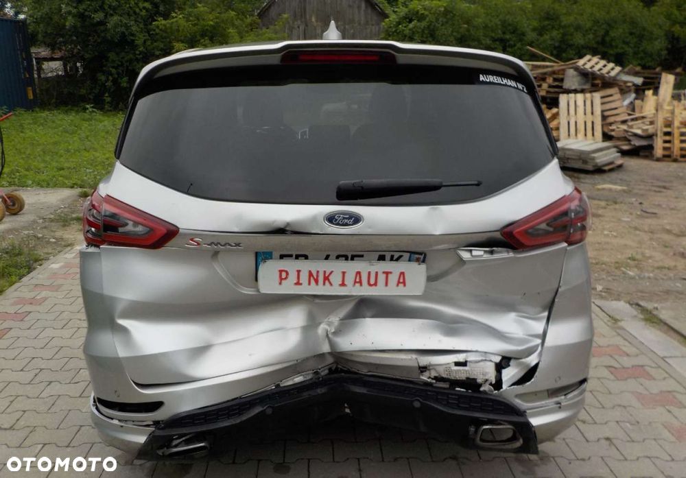 Ford S-Max - 8