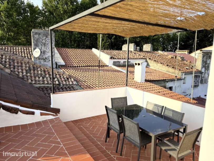 Oportunidade Única de Investimento no Coração de Vila Viçosa - Grande imagem: 4/30