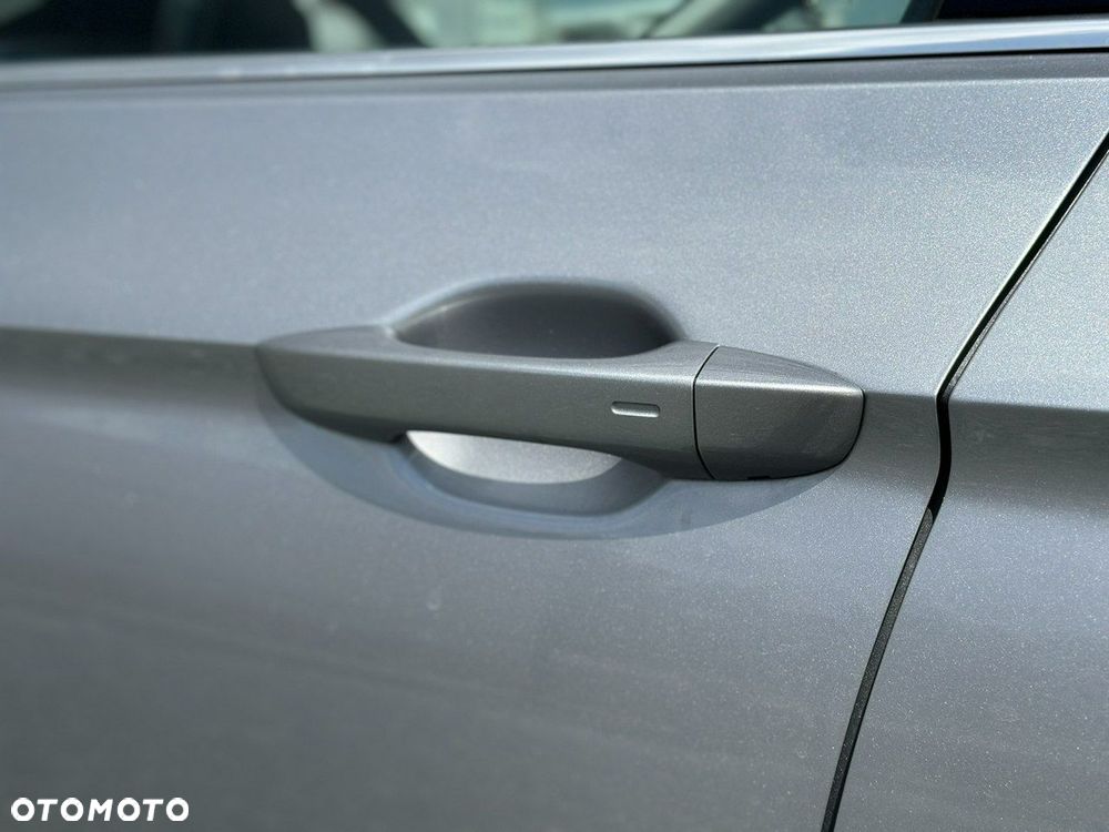 Volkswagen Passat - 27