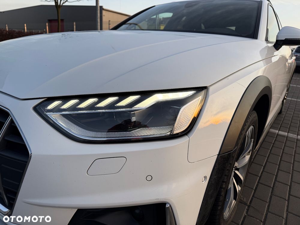 Audi A4 Allroad 2.0 TDI Quattro S tronic - 23