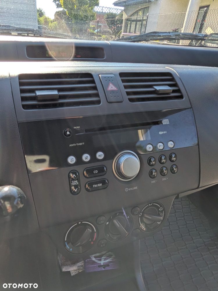Suzuki Swift 1.3 GC (klm) - 8