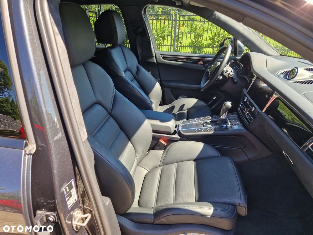 Porsche Macan Turbo - 8