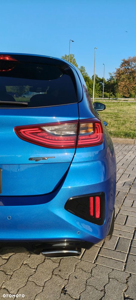 Kia Ceed - 8