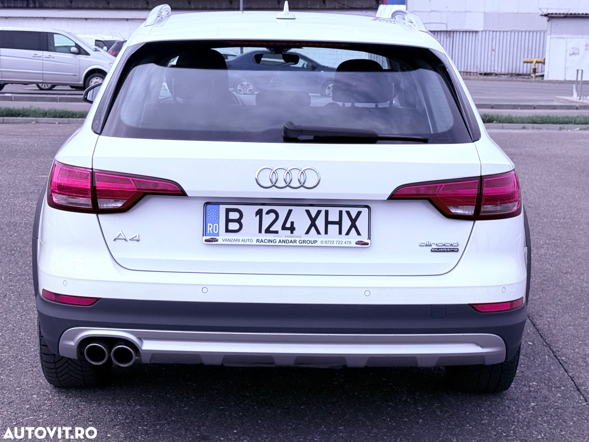 Audi A4 Allroad 2.0 TDI Quattro S tronic - 12