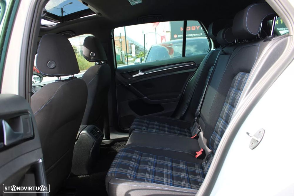 VW Golf 1.4 GTE Plug-in - 7