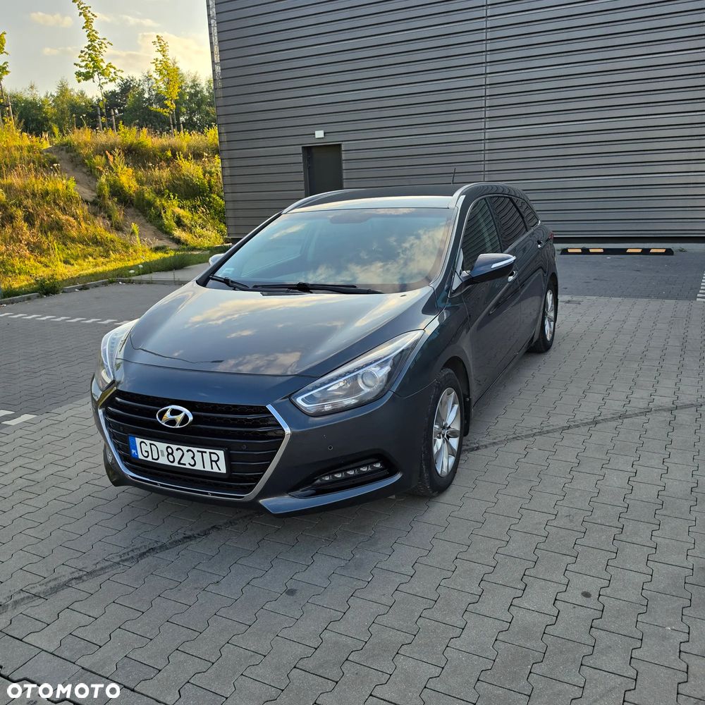 Hyundai i40 1.7 CRDi Comfort DCT - 2