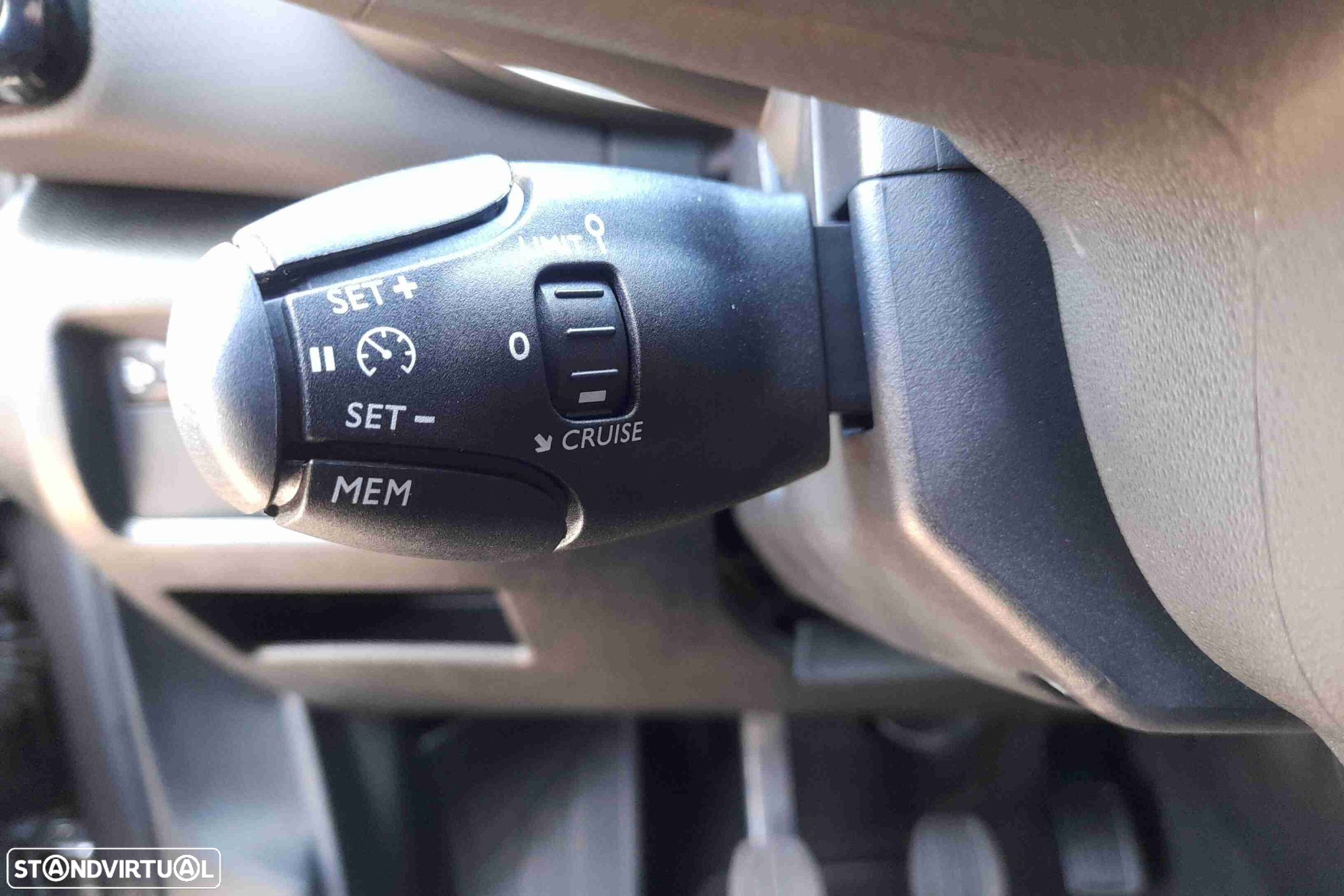 Citroën C5 Aircross 1.2 PureTech Plus - 19