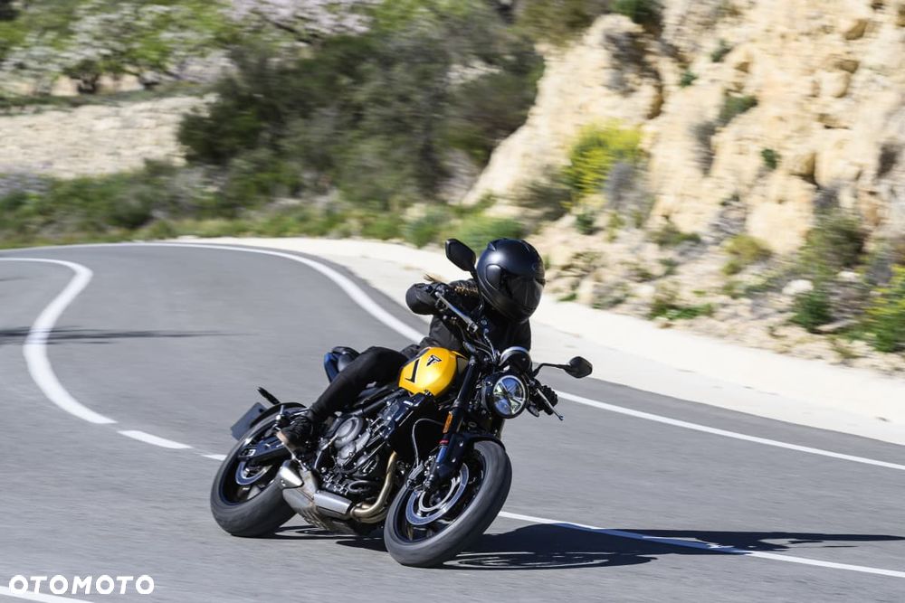 Triumph Trident - 1