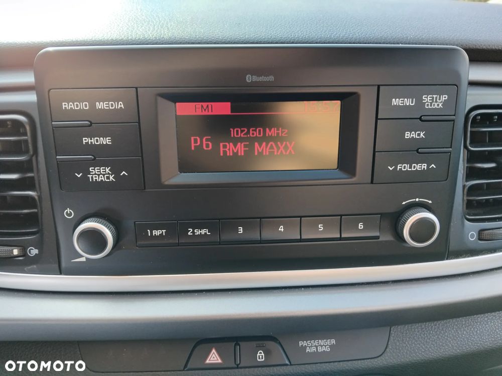 Kia Rio 1.2 M - 12