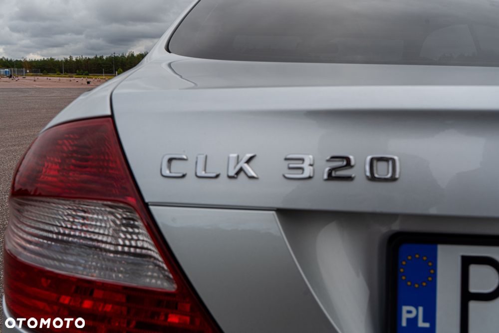 Mercedes-Benz CLK - 24