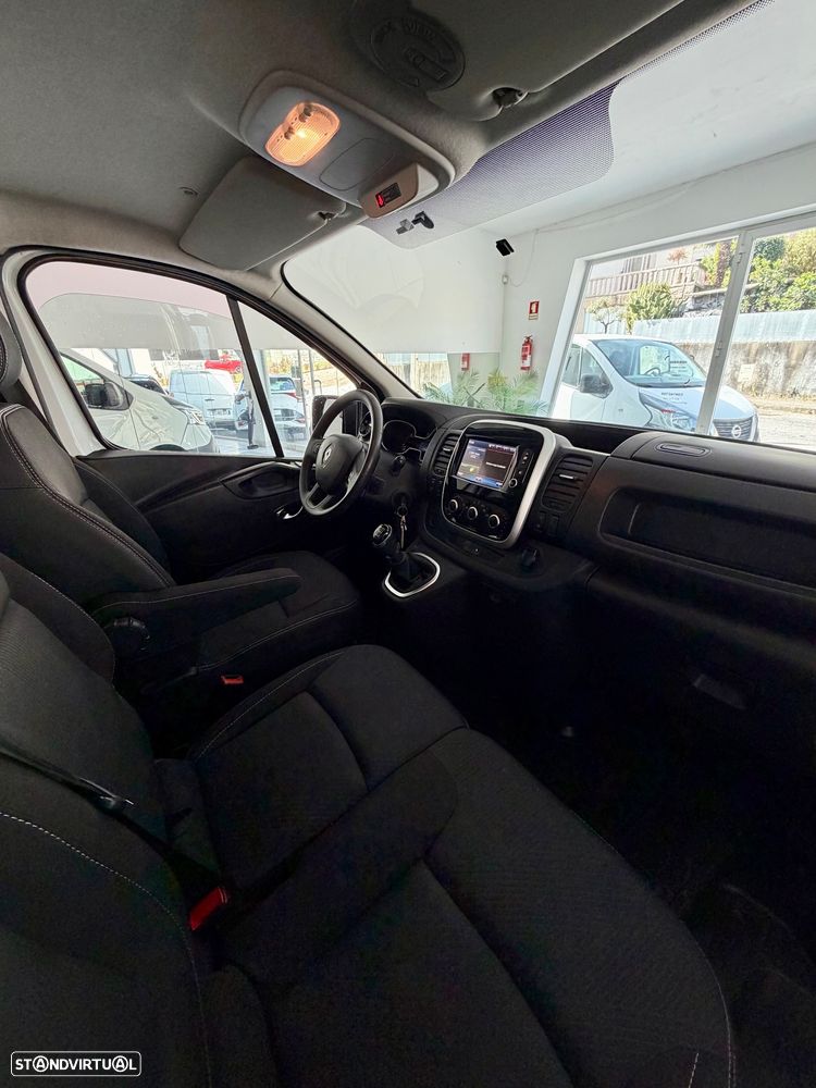 Renault Trafic - 18