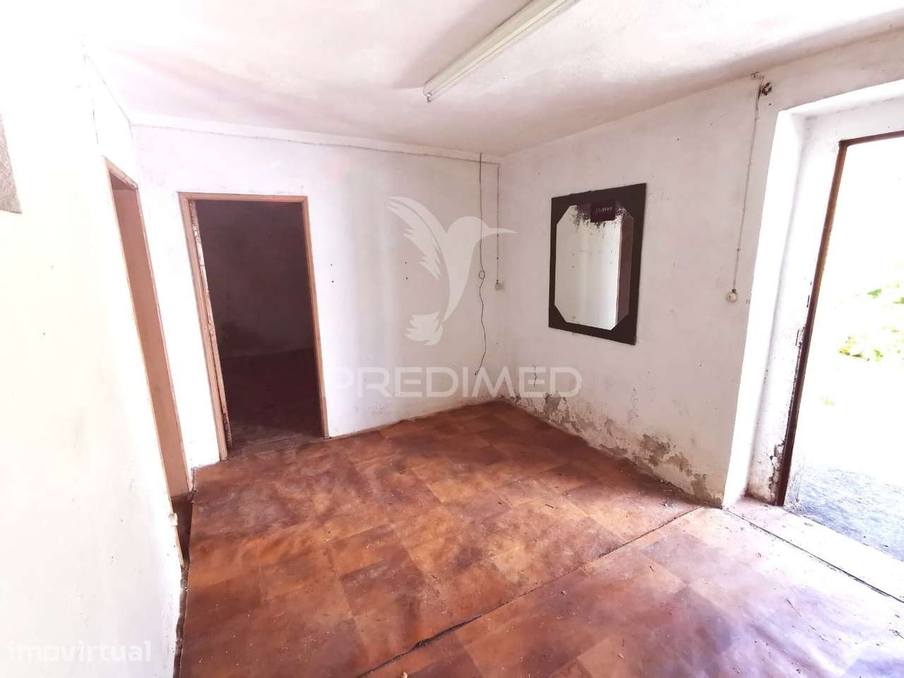 Moradia para renovação - Grande imagem: 2/18
