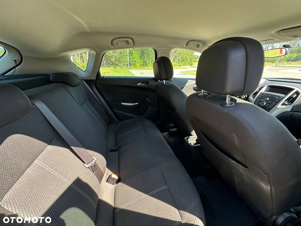 Opel Astra 1.4 Turbo Selection - 9