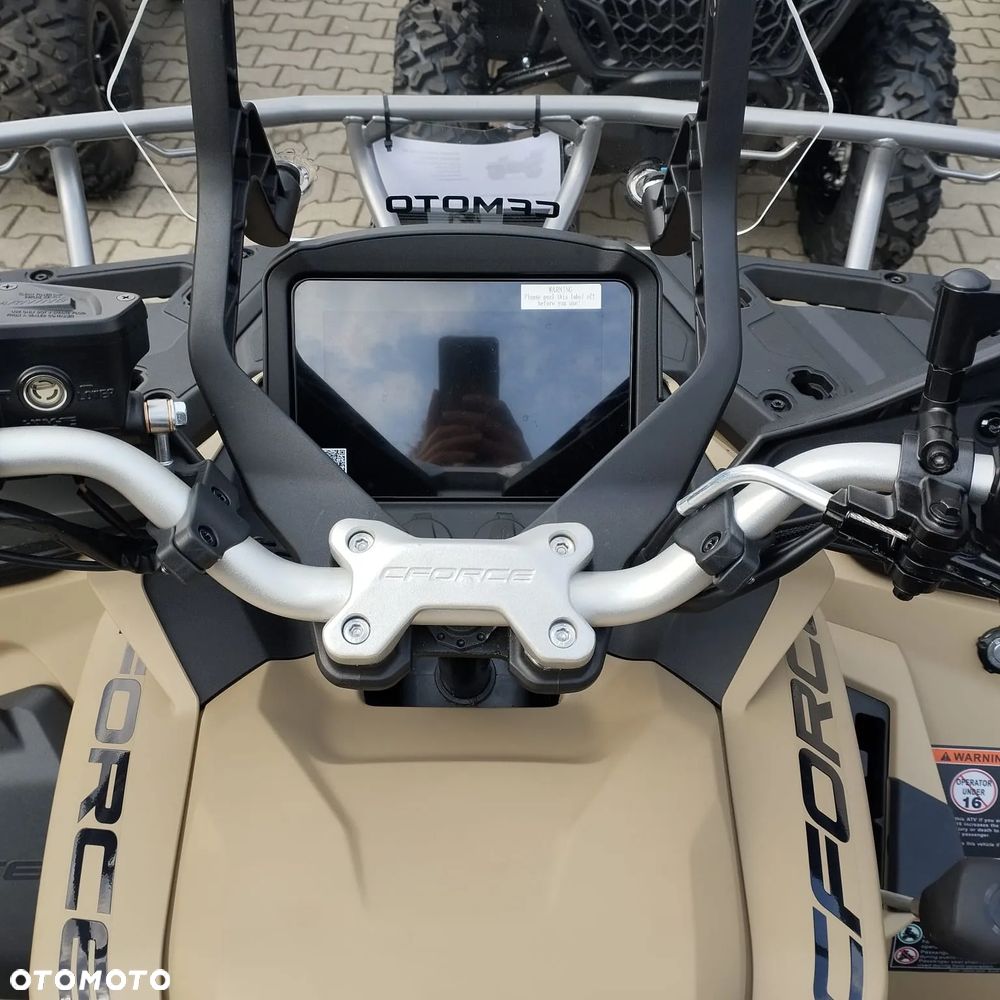 CFMoto CForce - 8