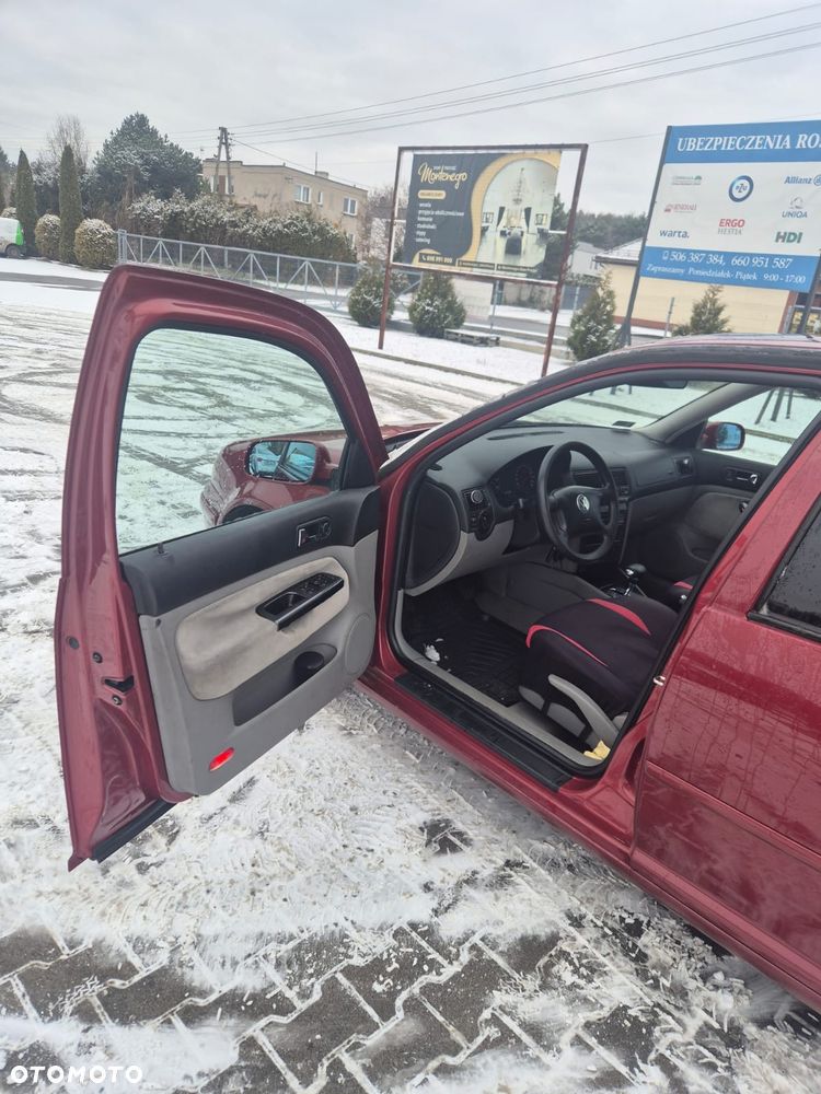 Volkswagen Golf 1.6 Basis - 5