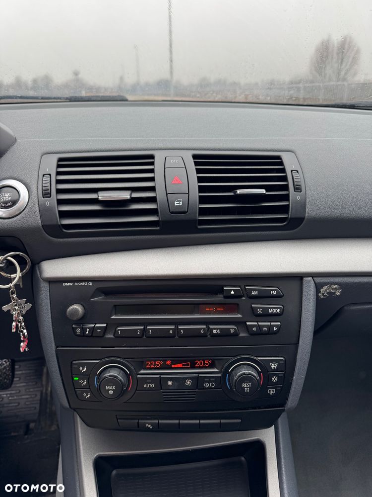 BMW Seria 1 116i - 4