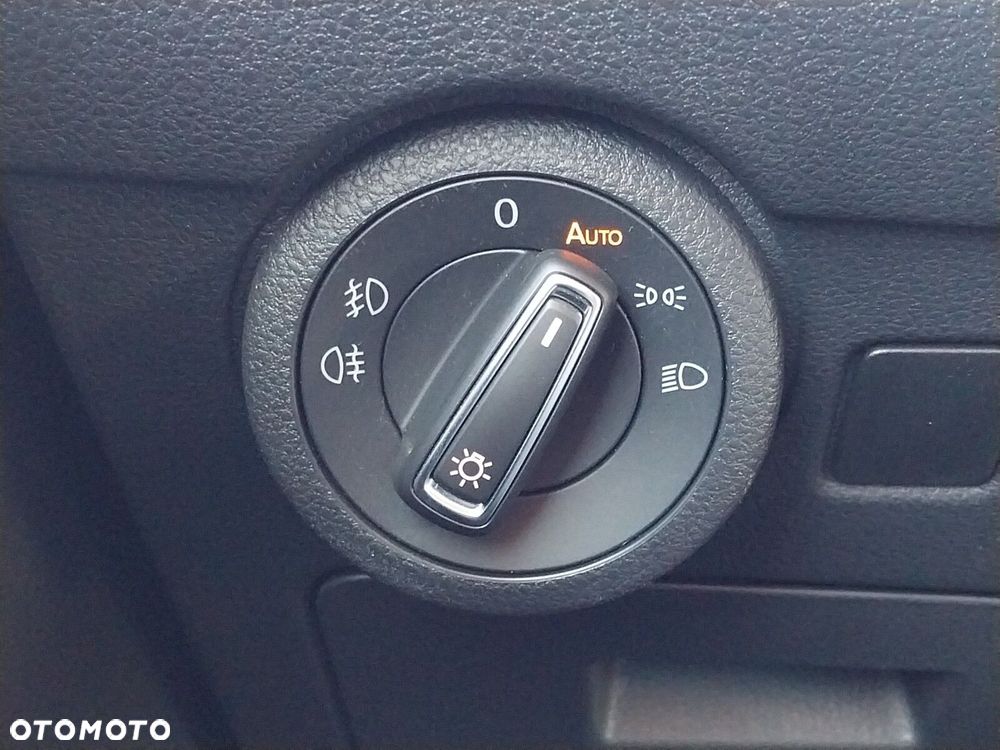 Volkswagen Multivan - 18