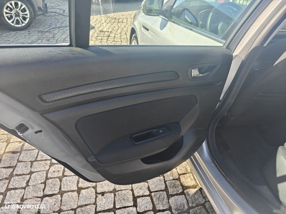 Renault Mégane Sport Tourer 1.5 dCi Zen ECO - 19