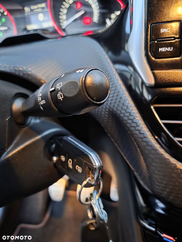 Peugeot 2008 PureTech 110 Stop&Start GT-Line Edition - 23