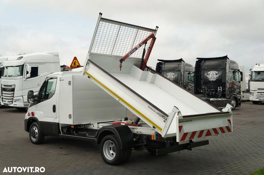 Iveco DAILY 35-140 / BASCULATOR DIN OȚEL + HDS HMF HYFA / CAPACITATE MAXIMĂ DE RIDICARE 430 KG / EXTENSIE MAXIMĂ 2 M / DUBLU / EURO 6 - 5