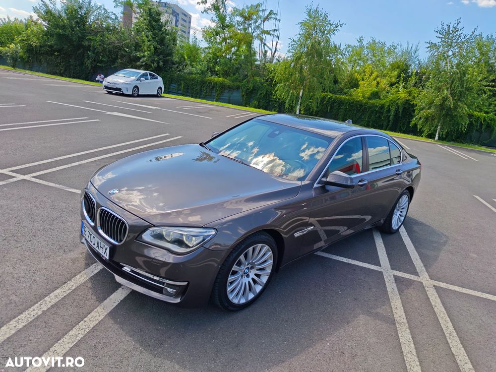 BMW Seria 7 730d - 29