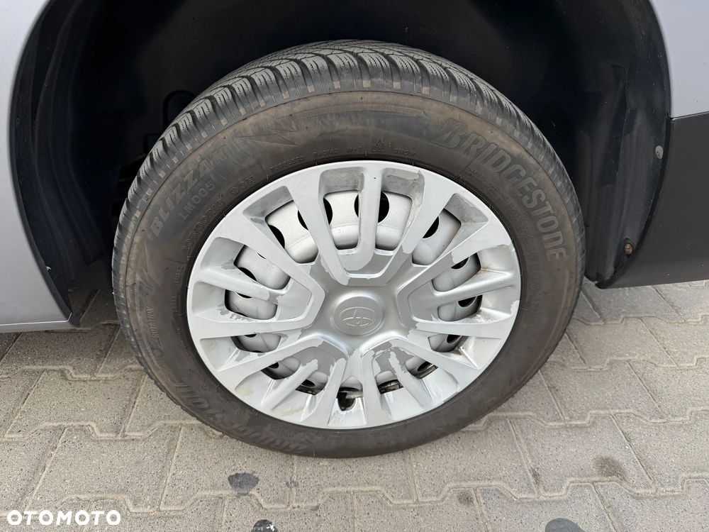 Toyota PROACE CITY - 16