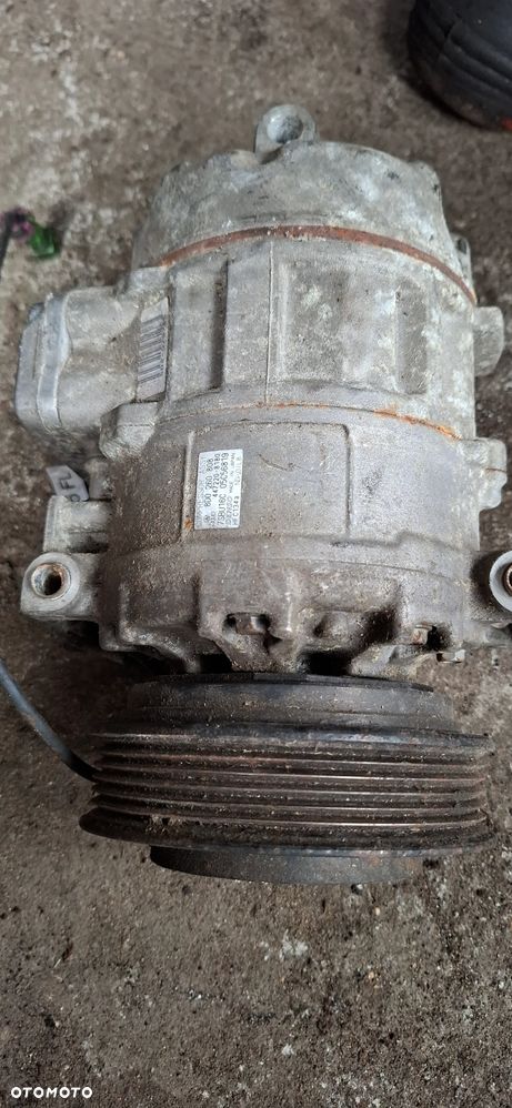 Kompresor klimatyzacji VW Passat B5 FL Lift 00-05 8D0260808 - 3