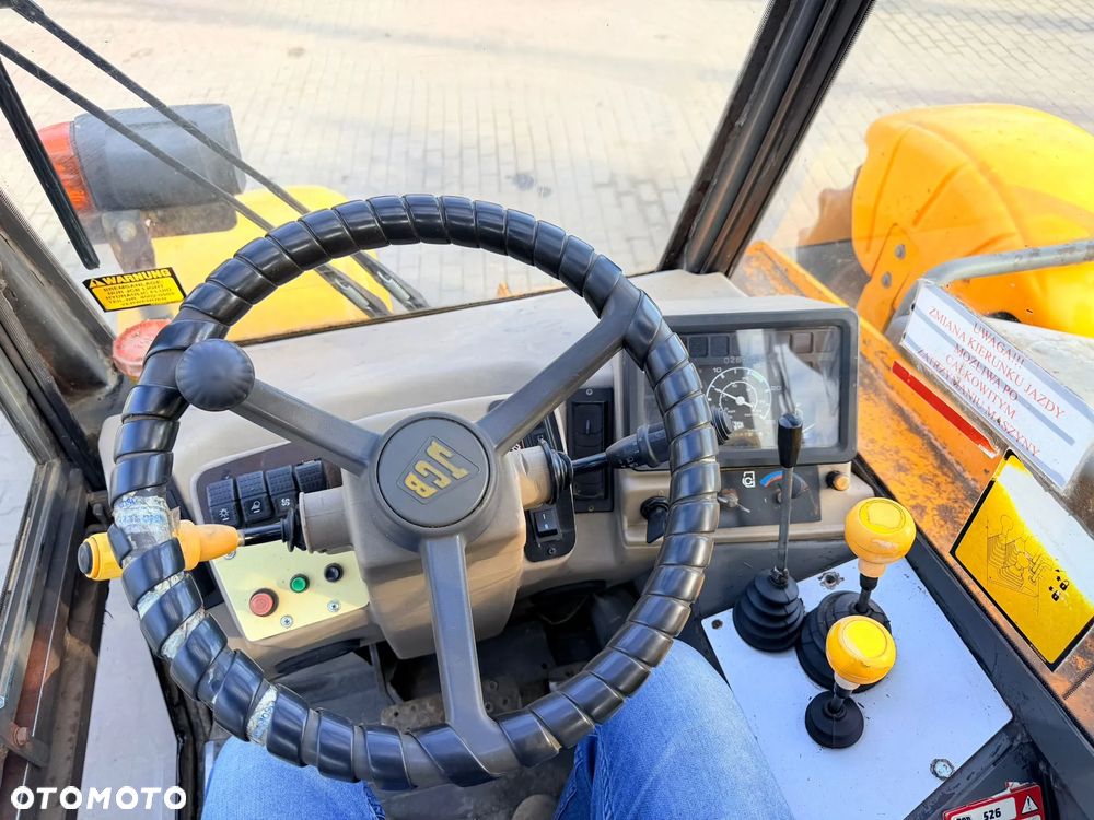 JCB 526-55 - 16