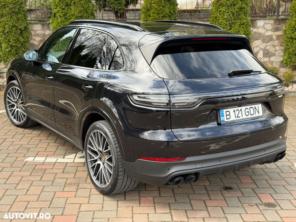 Porsche Cayenne - 7