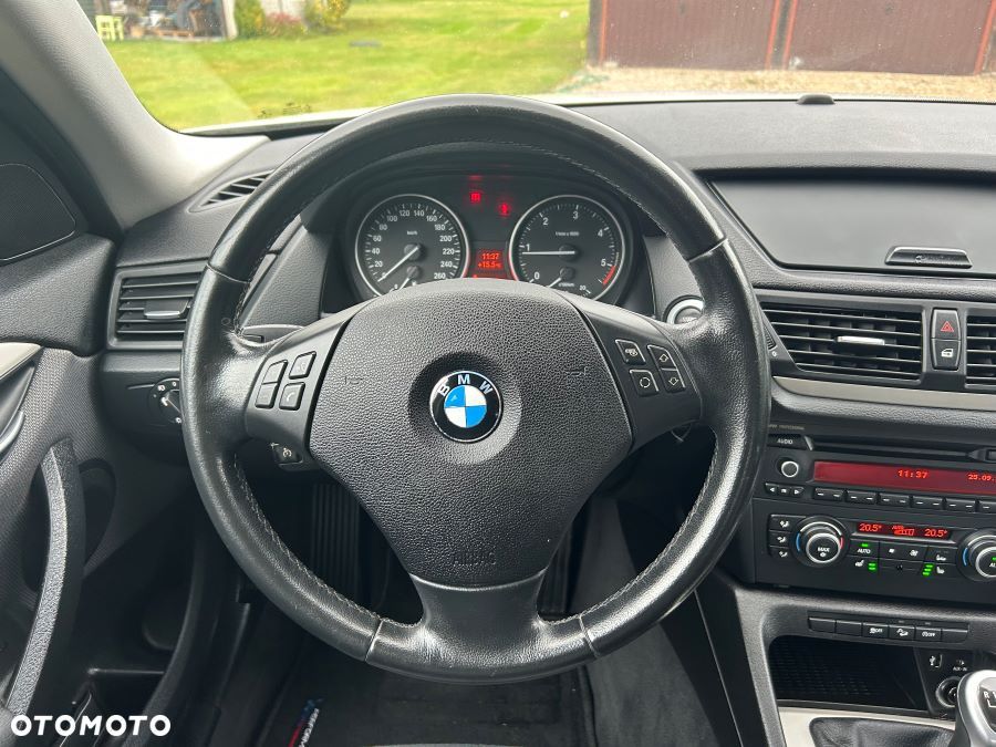 BMW X1 xDrive20d - 23