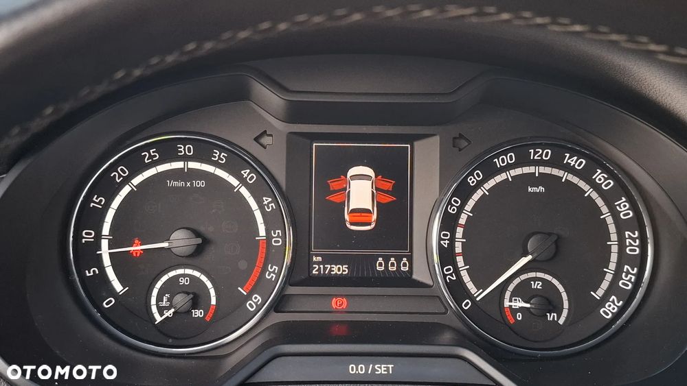 Skoda Octavia 2.0 TDI (Green tec) DSG RS - 20