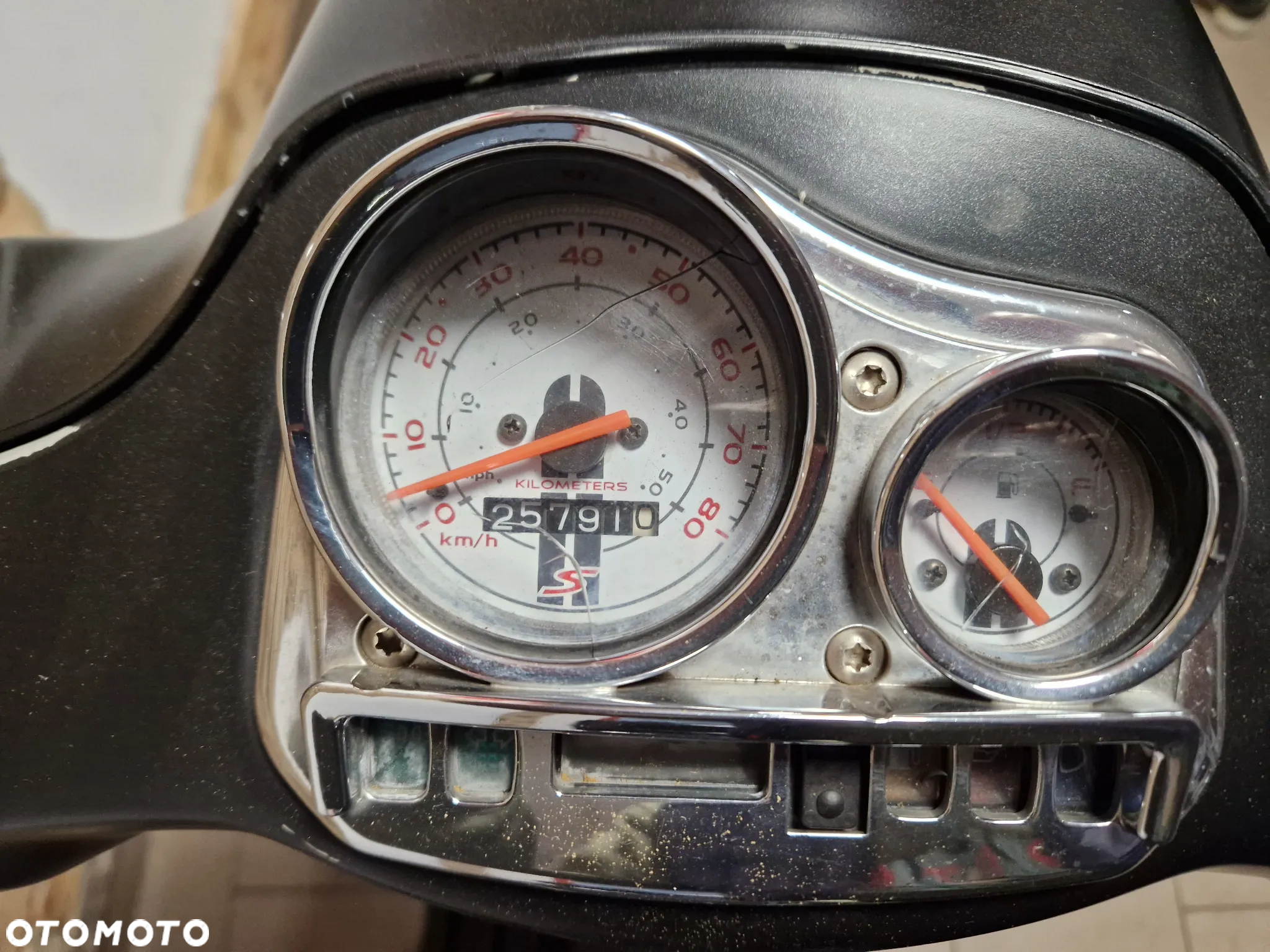 Vespa LX - 5