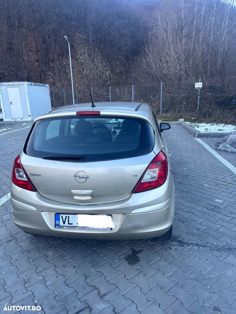 Opel Corsa 1.4 16V Automatik Edition - 4