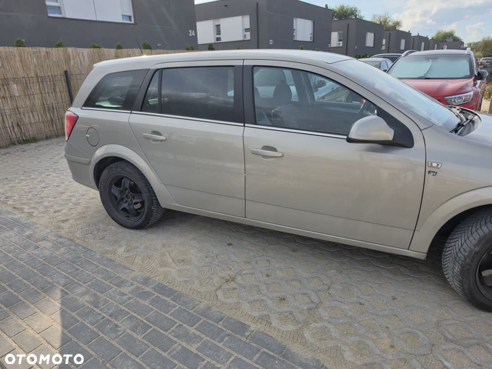 Opel Astra 1.9 CDTI 111 - 5