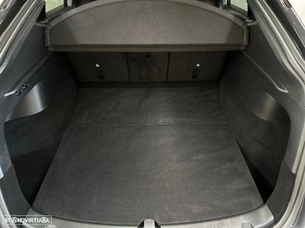 Tesla Model Y RWD - 15