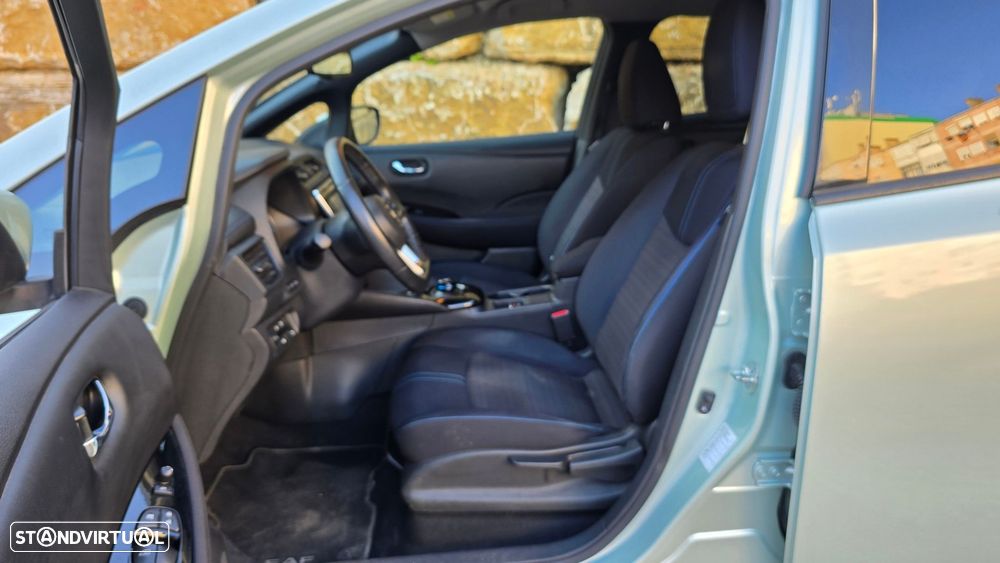 Nissan Leaf N-Connecta - 32