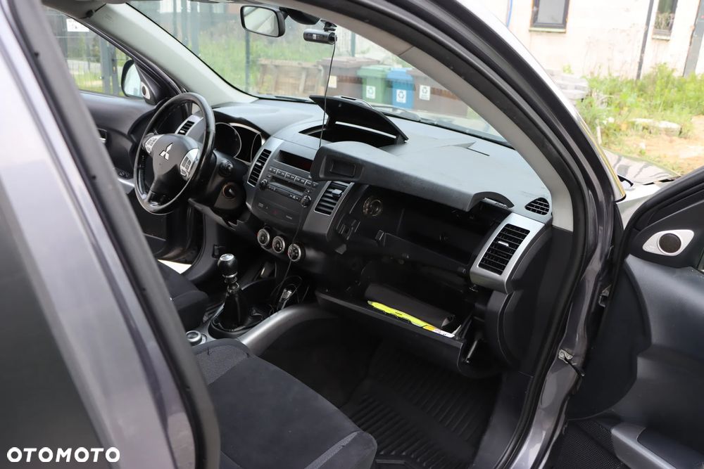 Mitsubishi Outlander 2.0 DID Instyle - 9