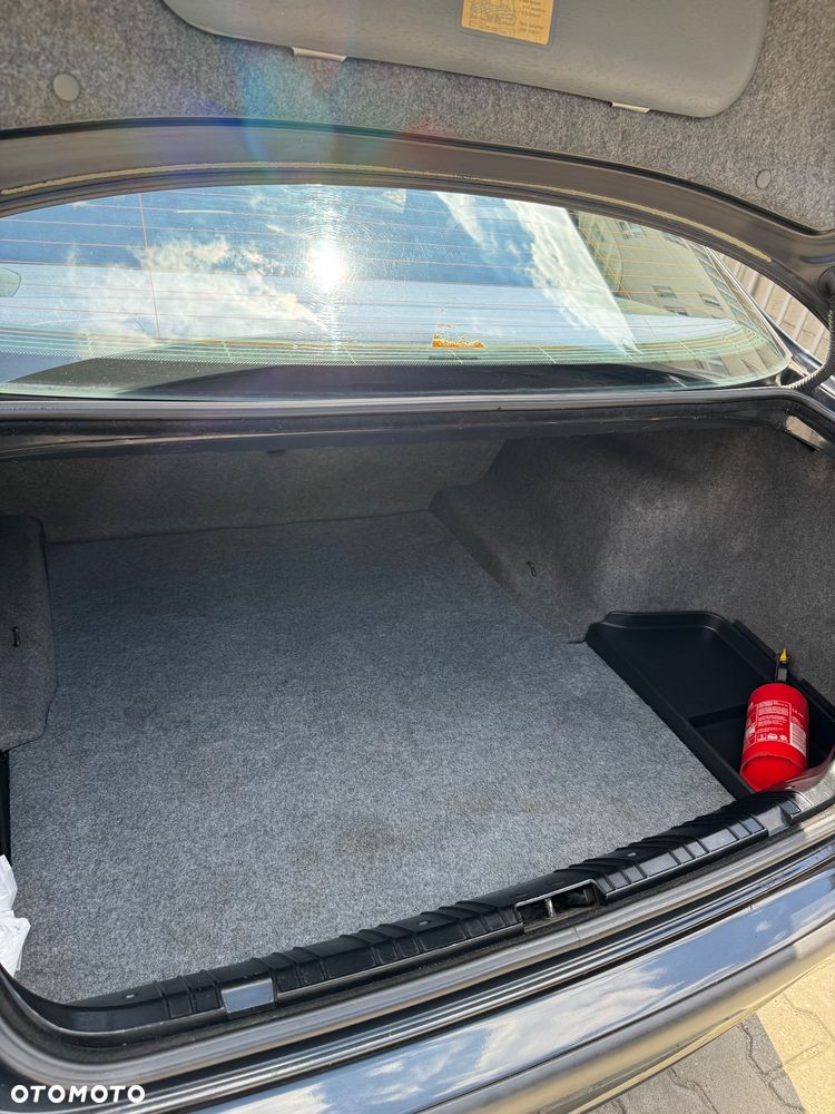 BMW Seria 3 320i - 12