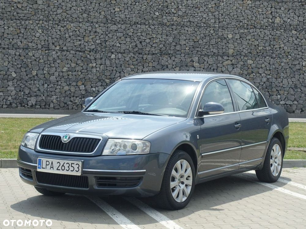Skoda Superb - 1