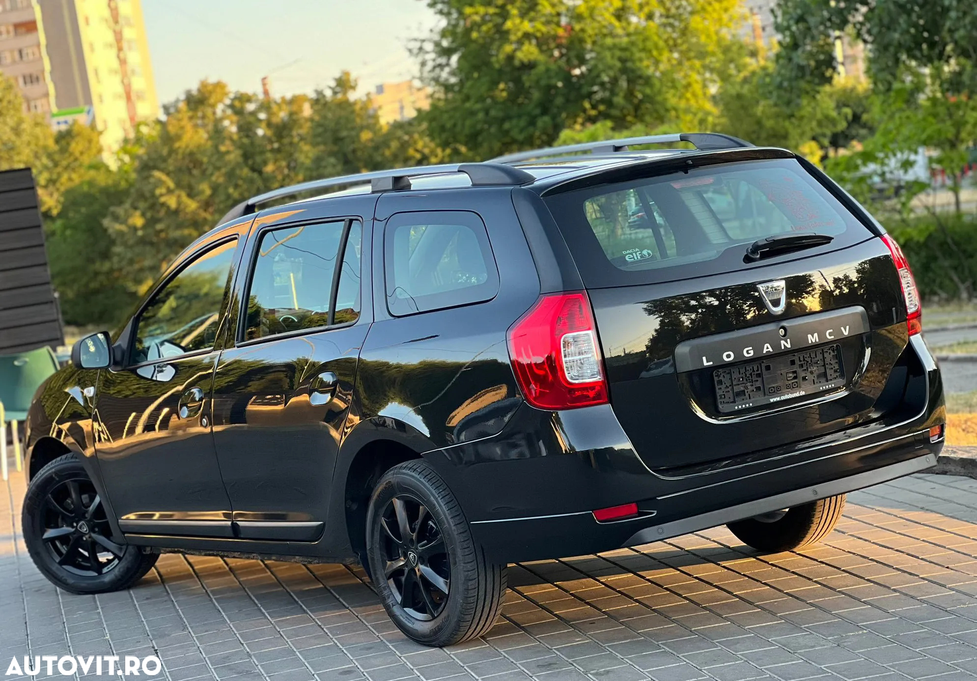 Dacia Logan 0.9 90CP Laureate - 11