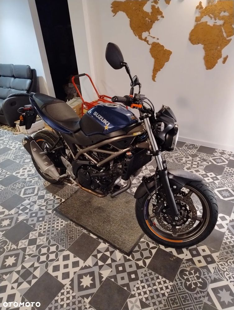 Suzuki SV - 8