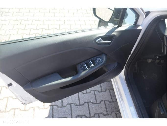 Renault Clio - 18