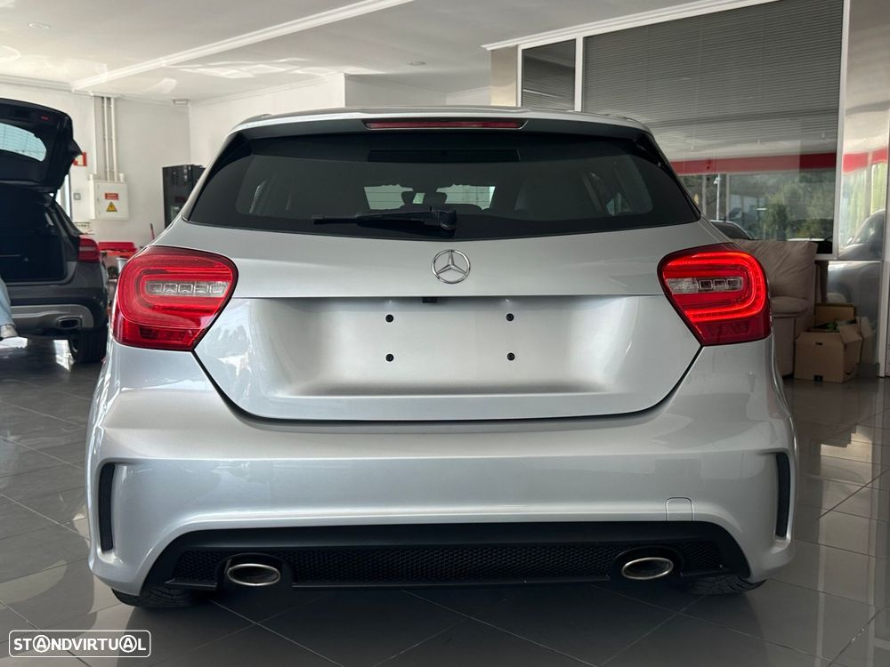 Mercedes-Benz A 180 d AMG Line - 12