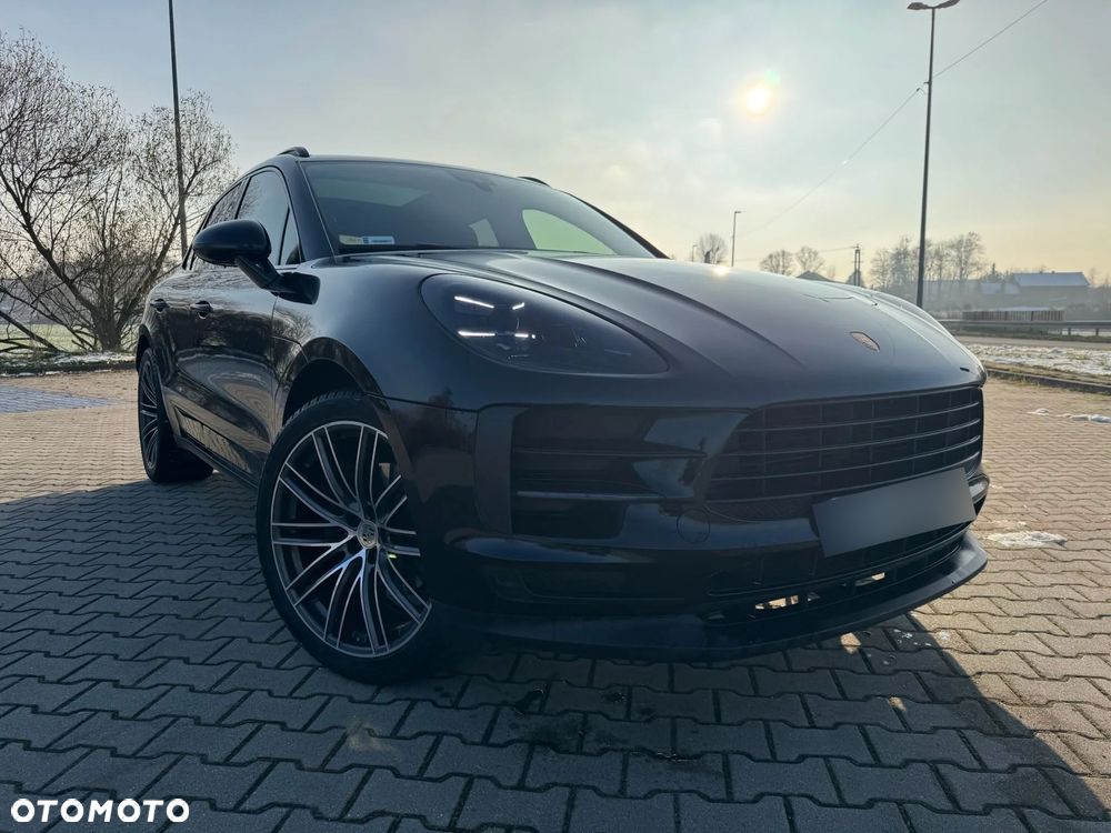 Porsche Macan - 1