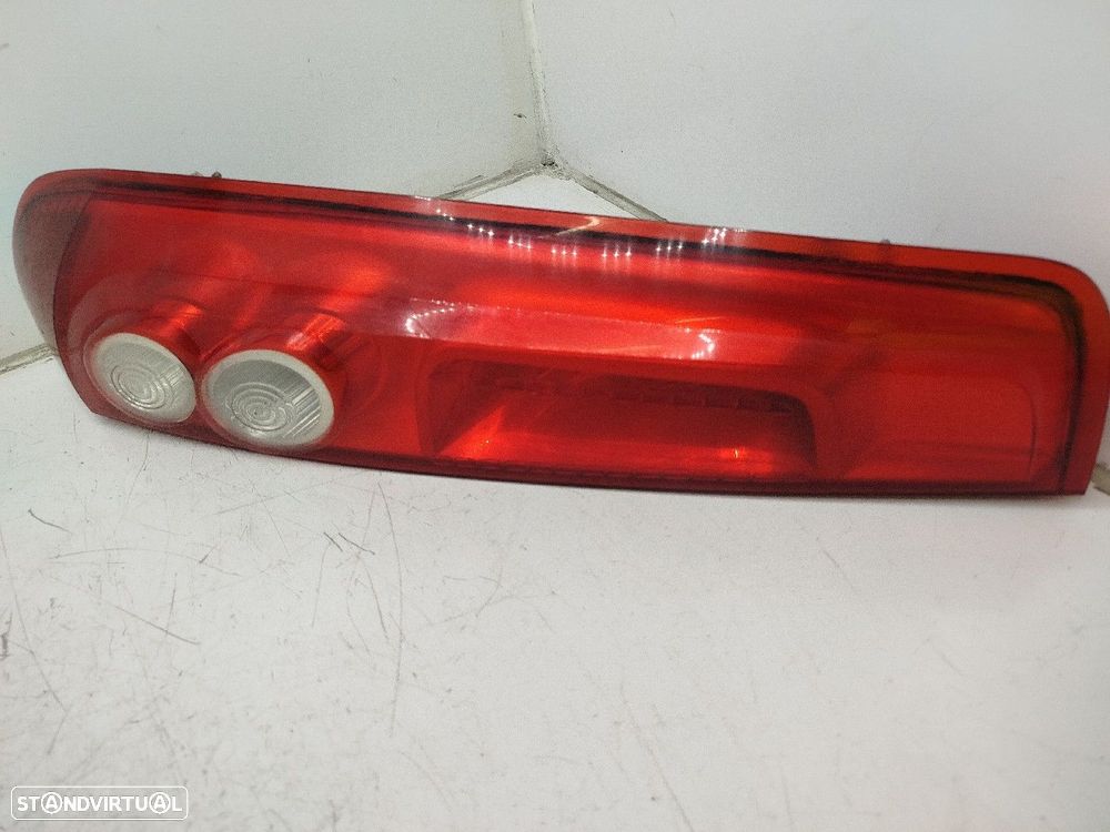 Farolim Stop Esq Ford Fiesta V (Jh_, Jd_) - 1