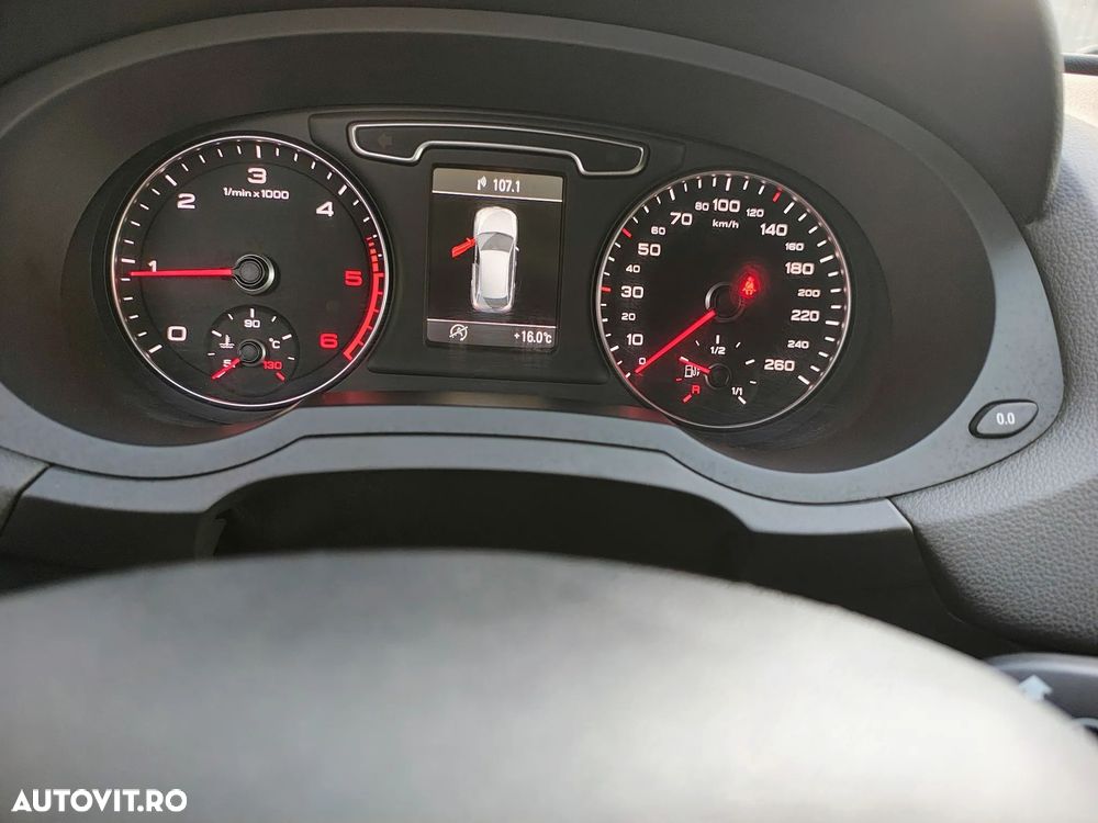Audi Q3 2.0 TDI - 16