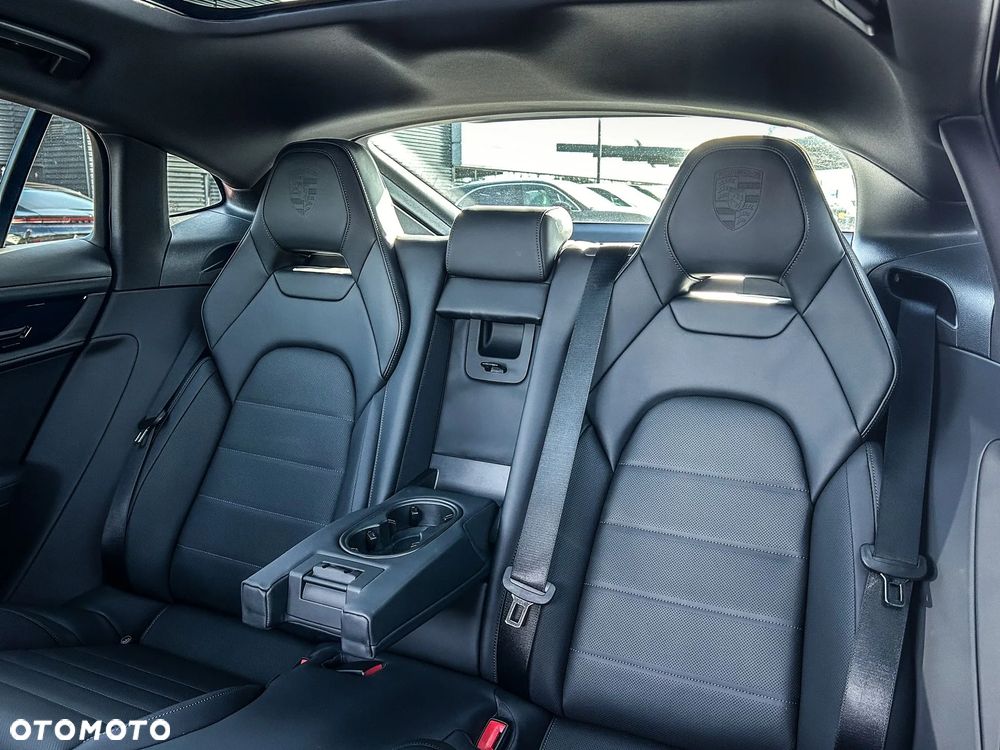Porsche Panamera 4S E-Hybrid PHEV - 23