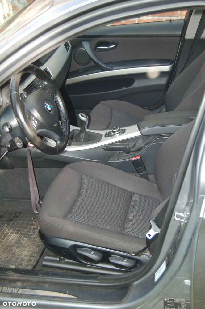 BMW Seria 3 320i - 22